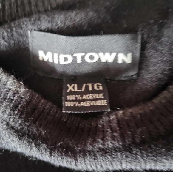 Black Crewneck Sweater, Size XL - Picture 3 of 3